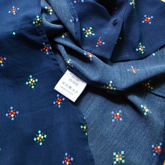 Designer Lady's Button Up Blouse Size S - Picture 6 of 10